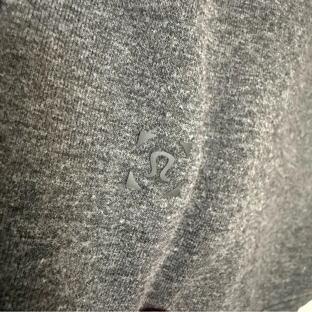 Lululemon Shorts 9.5'' Men Sz L Dark Gray Pull On Drawstring Pockets Gym Running
